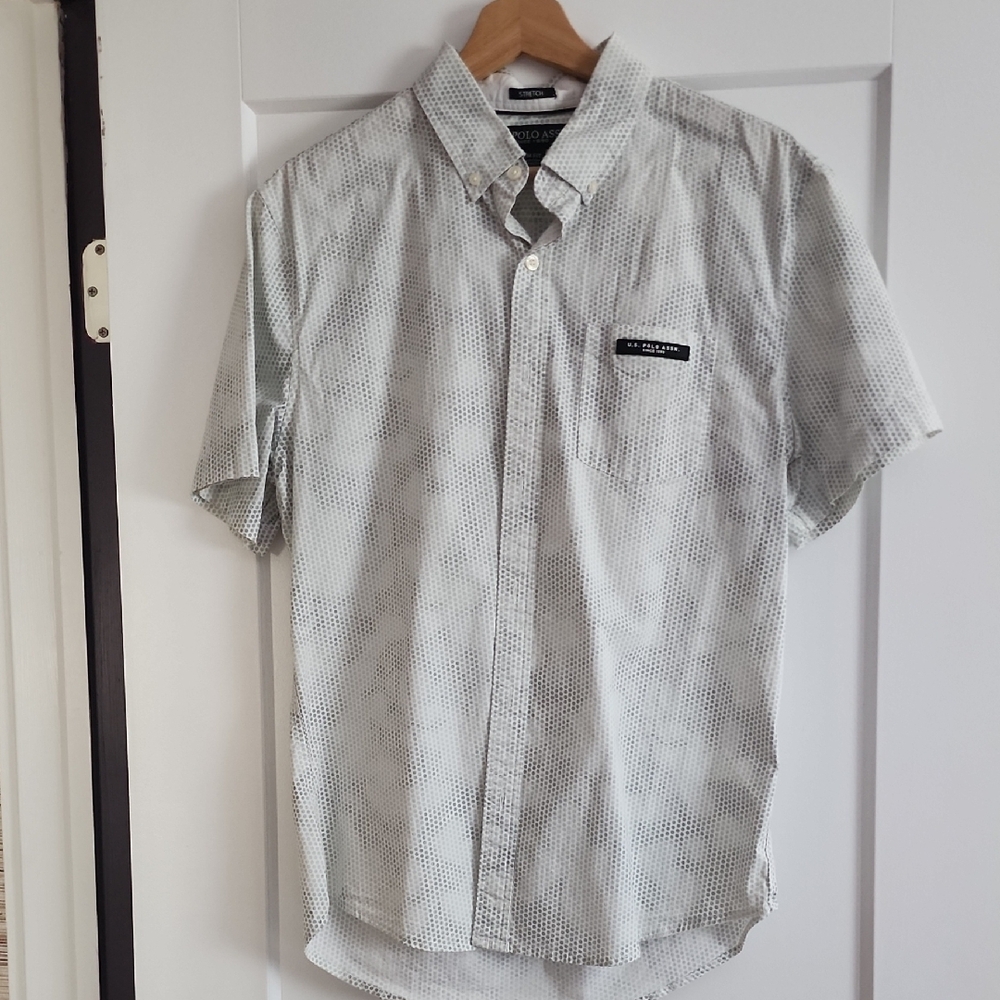 Men's Gray Short Sleeve Shirt